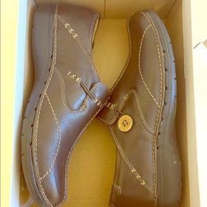 Clarcks women’s shoes